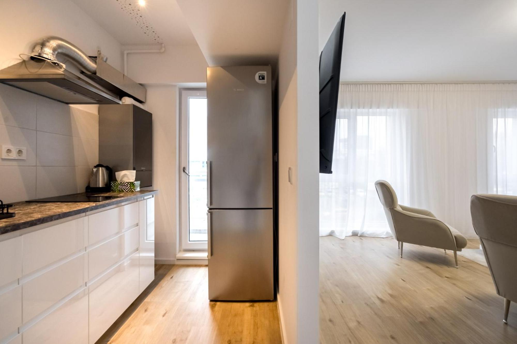 Apartment Breeze - Modern Escape In Pipera Bukarest