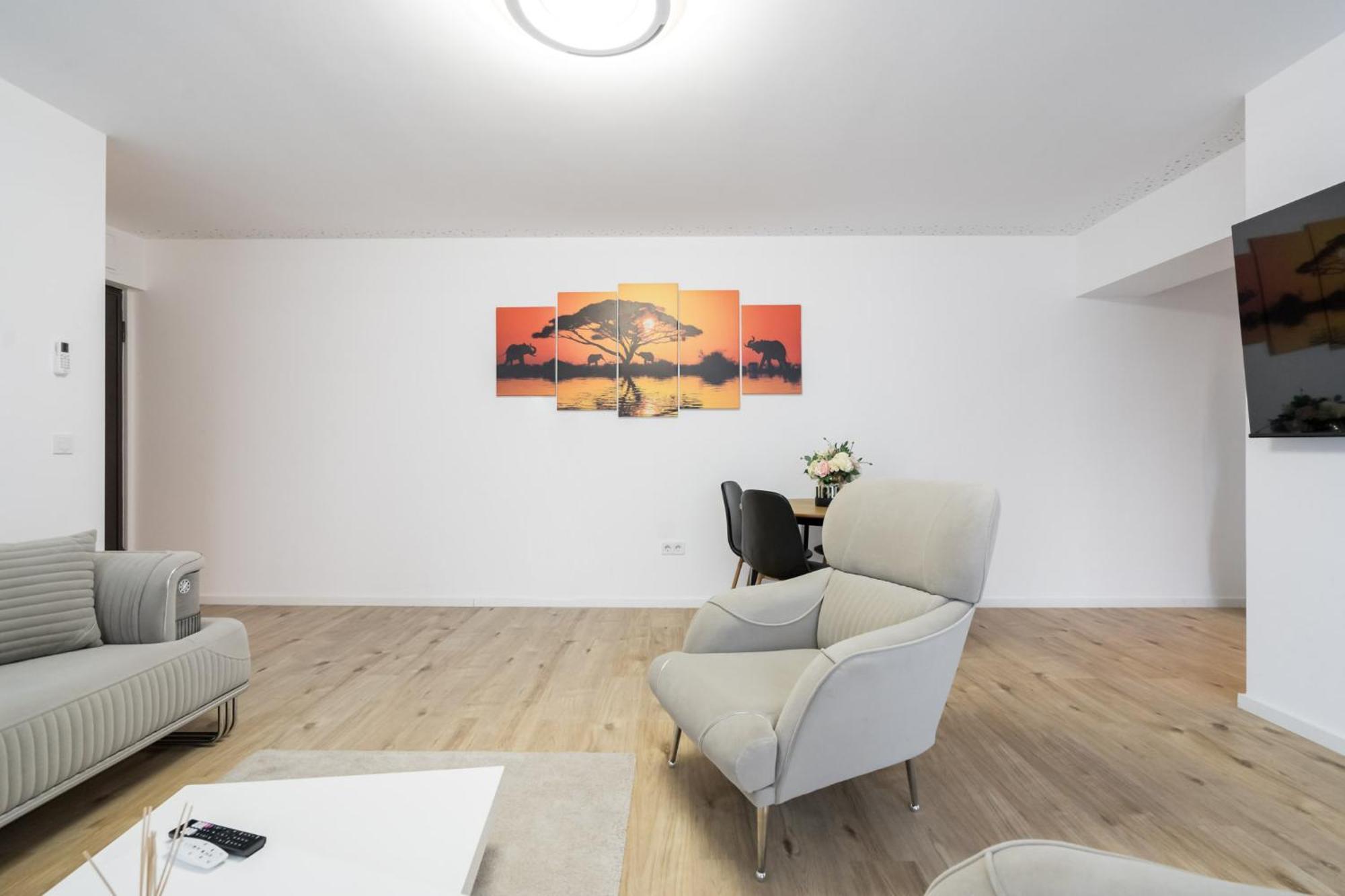 Apartment Breeze - Modern Escape In Pipera Bukarest