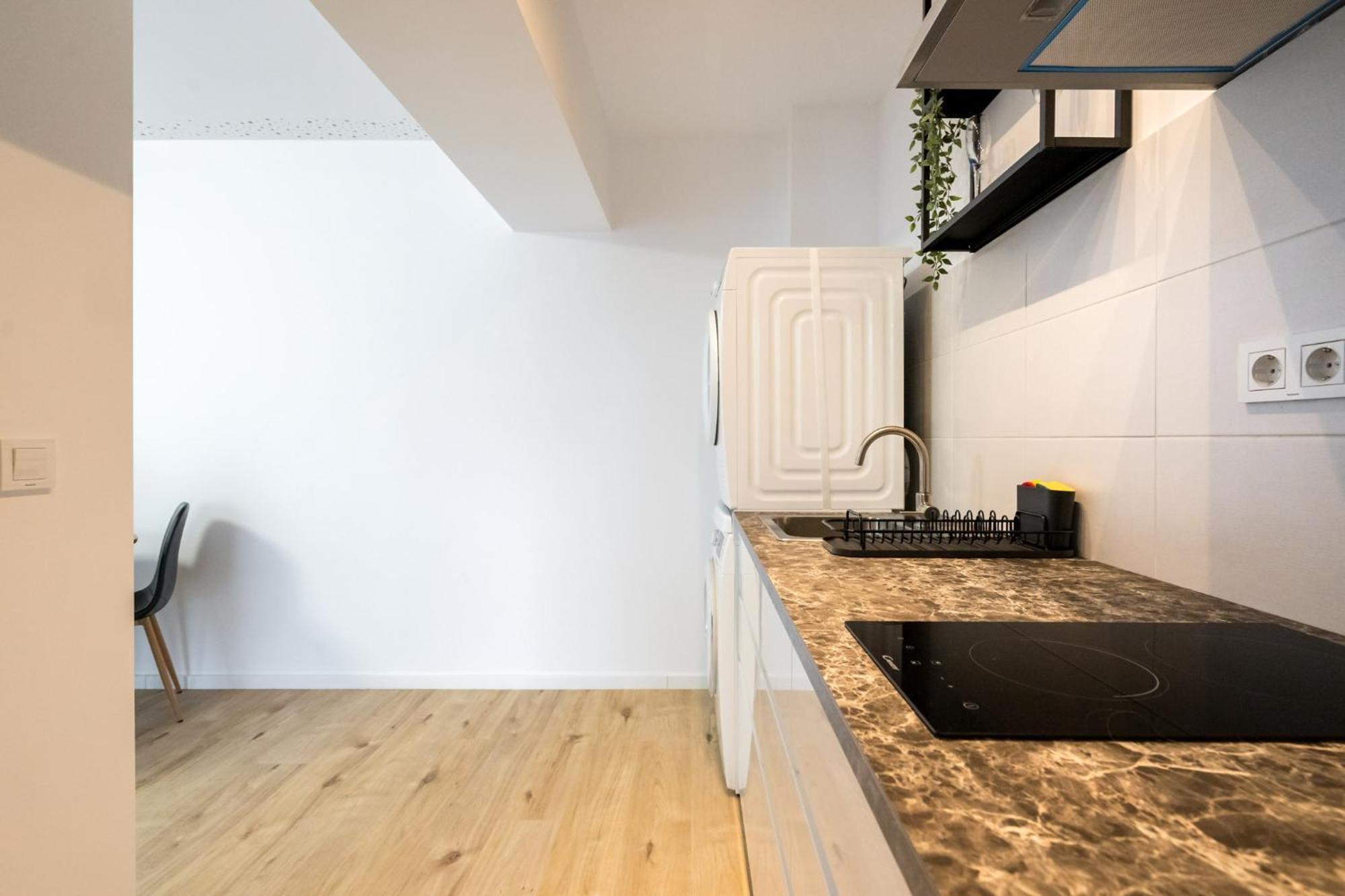 Breeze - Modern Escape In Pipera * Bukarest