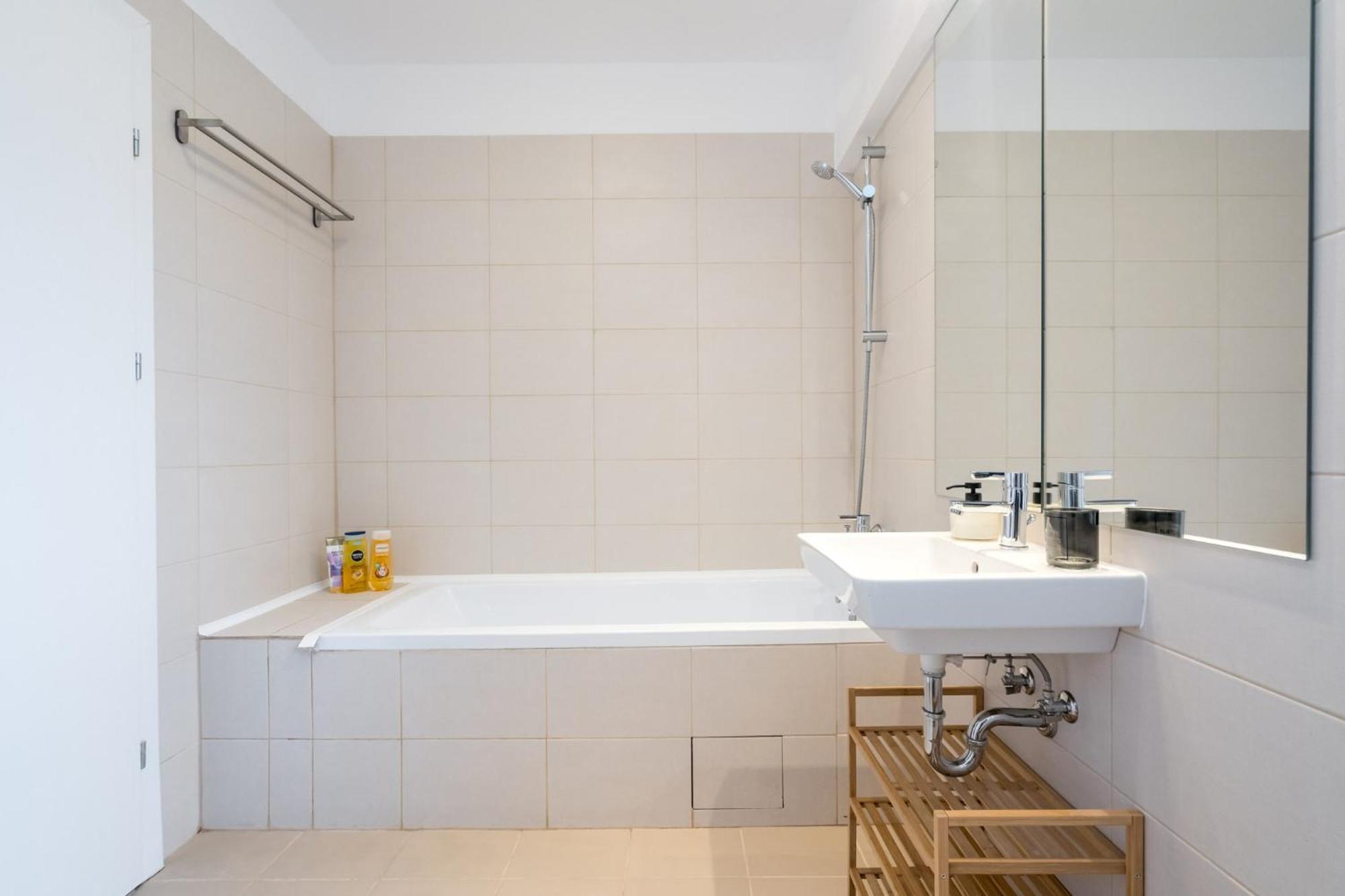 Breeze - Modern Escape In Pipera * 布加勒斯特